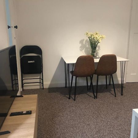 Garden Flat In Central Location Appartement Londen Buitenkant foto