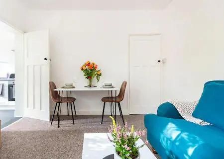 Garden Flat In Central Location Appartement Londen Buitenkant foto